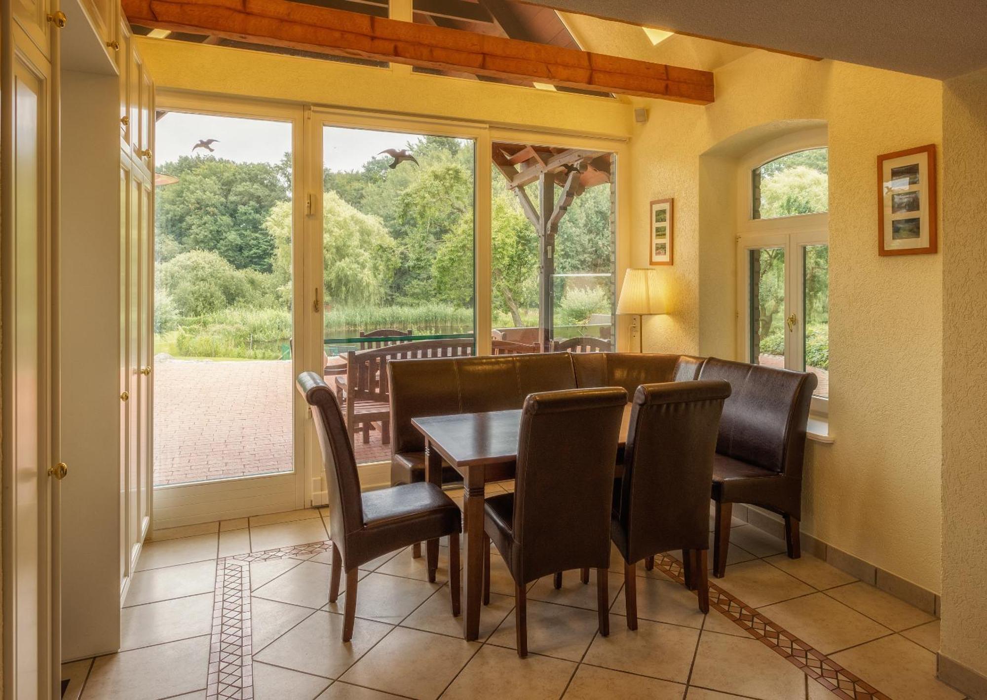 J1 Idyllisches Ferienhaus Mit Seeblick Julchendorf 외부 사진