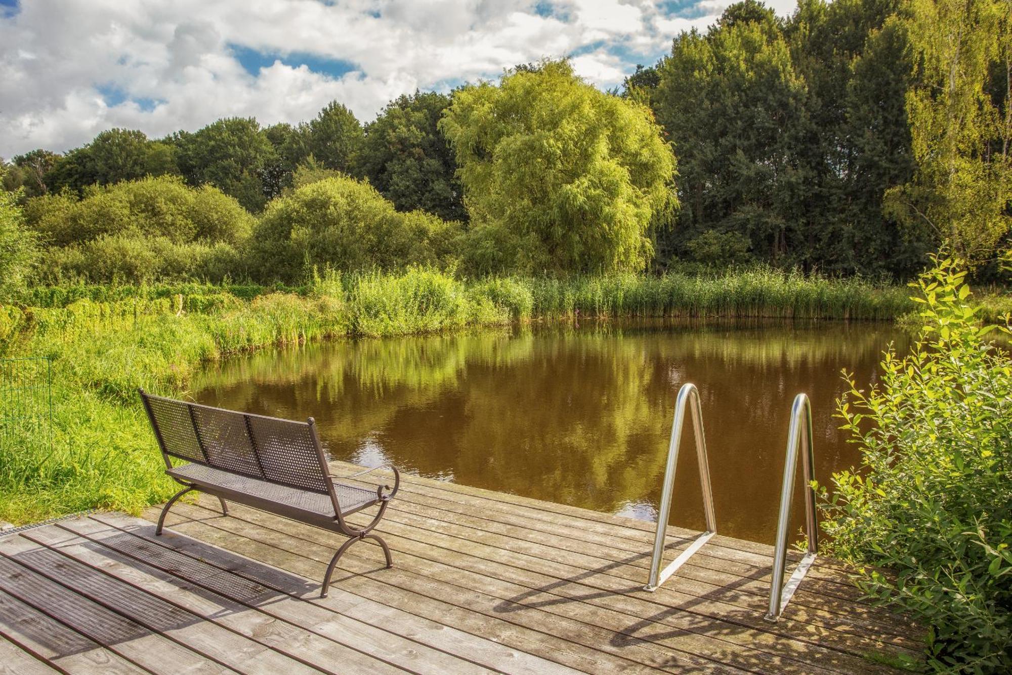 J1 Idyllisches Ferienhaus Mit Seeblick Julchendorf 외부 사진