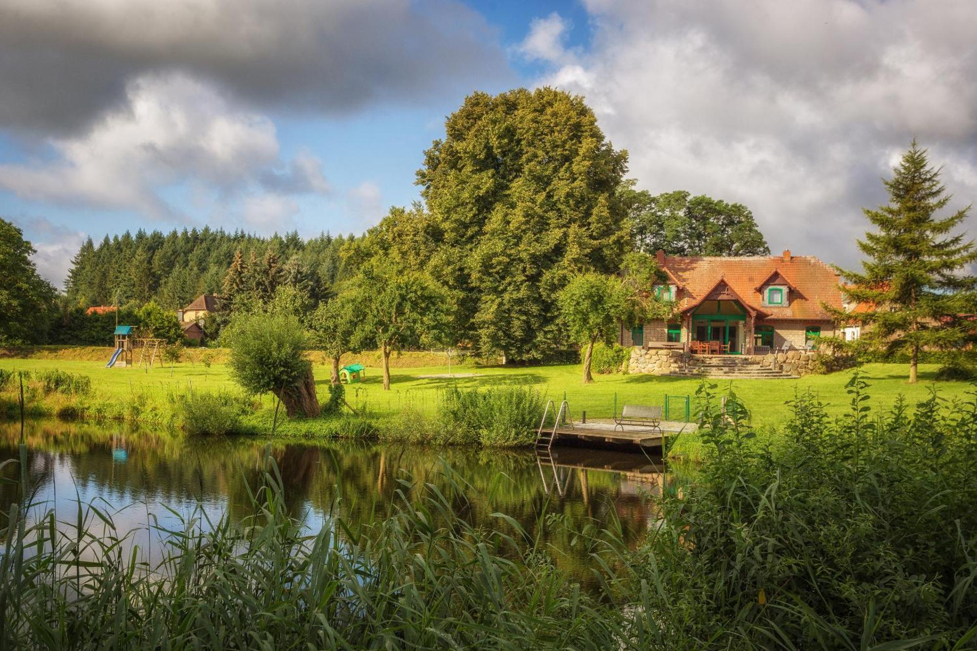 J1 Idyllisches Ferienhaus Mit Seeblick Julchendorf 외부 사진